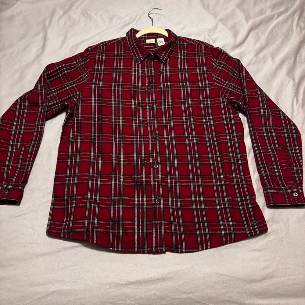 L.L. Bean Men's Red and Green Plaid Button Down Shirt - Picture 2 of 9